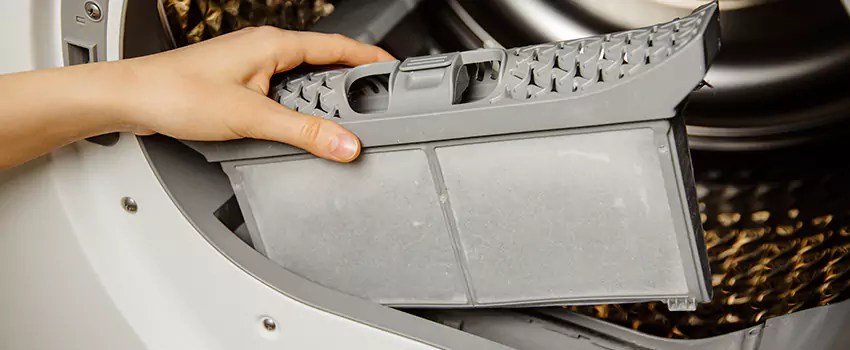 Signs Of A Clogged Dryer Lint Trap in Fair Lawn, New Jersey